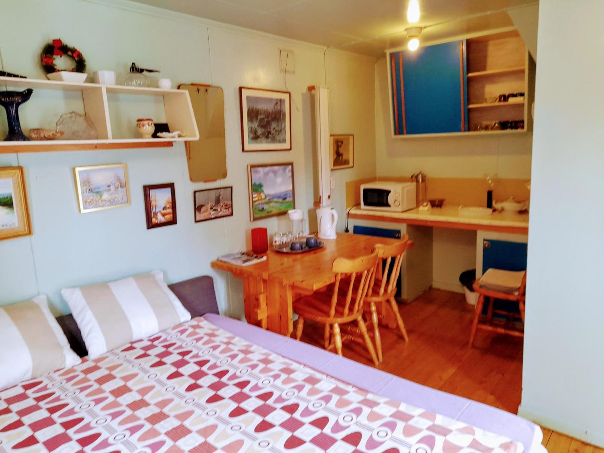 Summer bedroom, outside toilet, shower, kitchen. 120 m from Sandbach. Bräcke Exterior foto